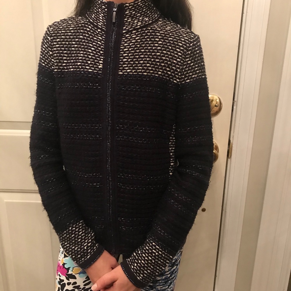 Sweater - Picture 3 of 11